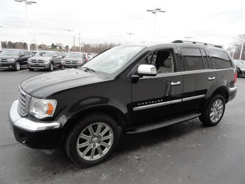 Chrysler Aspen 2008 photo 2