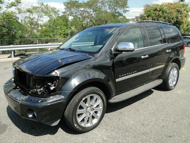 Chrysler Aspen 2008 photo 2