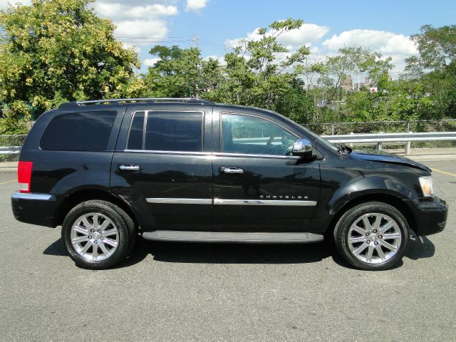 Chrysler Aspen 2008 photo 4