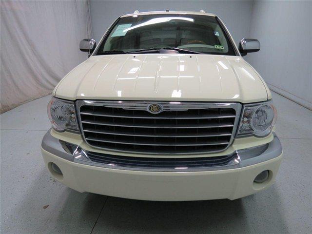Chrysler Aspen 2009 photo 0