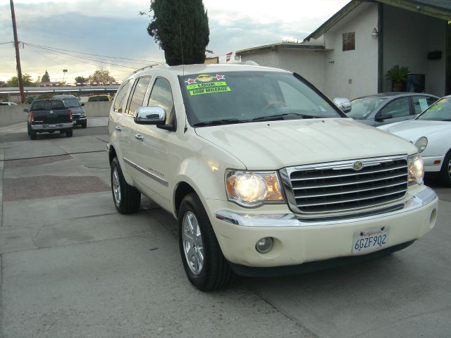 Chrysler Aspen I Limited SUV