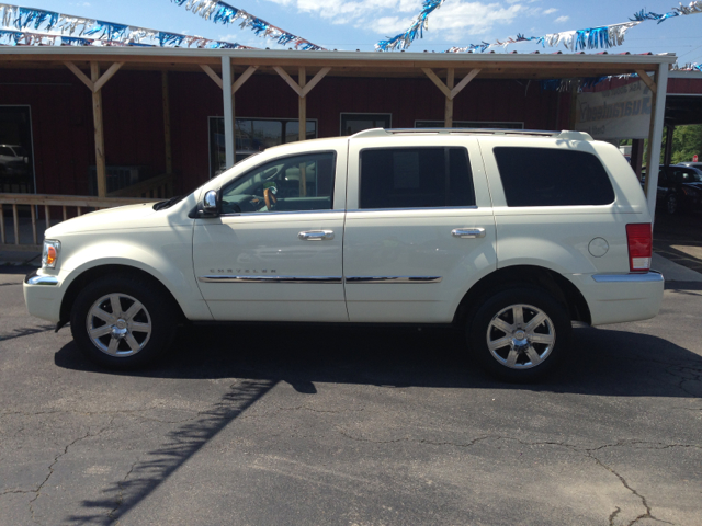 Chrysler Aspen 2009 photo 15