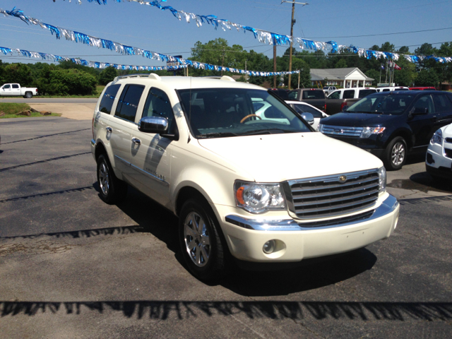 Chrysler Aspen 2009 photo 3