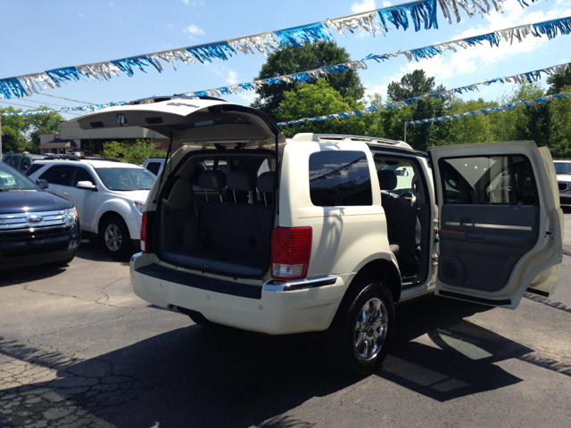 Chrysler Aspen 2009 photo 5