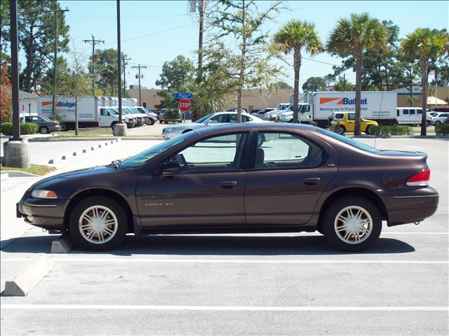 Chrysler Cirrus 1997 photo 1