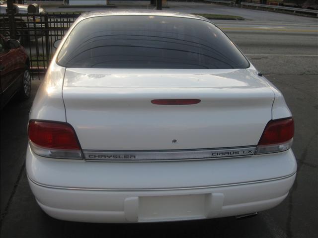 Chrysler Cirrus 1997 photo 2