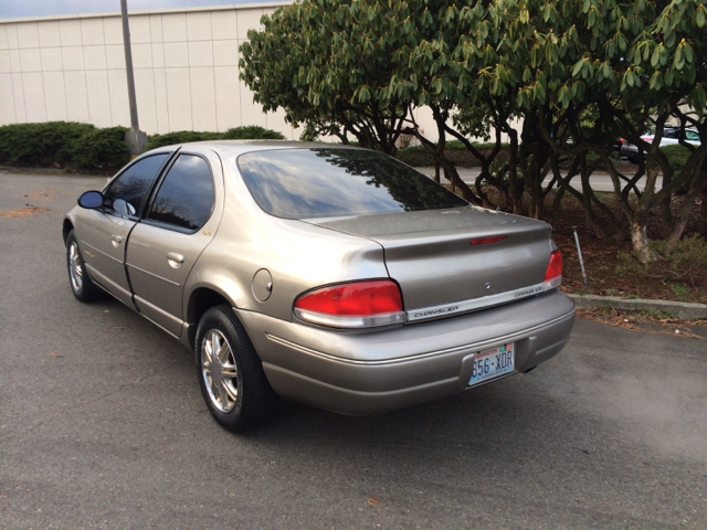 Chrysler Cirrus 1998 photo 1