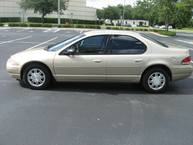 Chrysler Cirrus 1998 photo 2