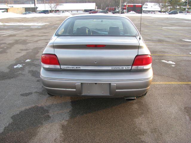 Chrysler Cirrus 1998 photo 4