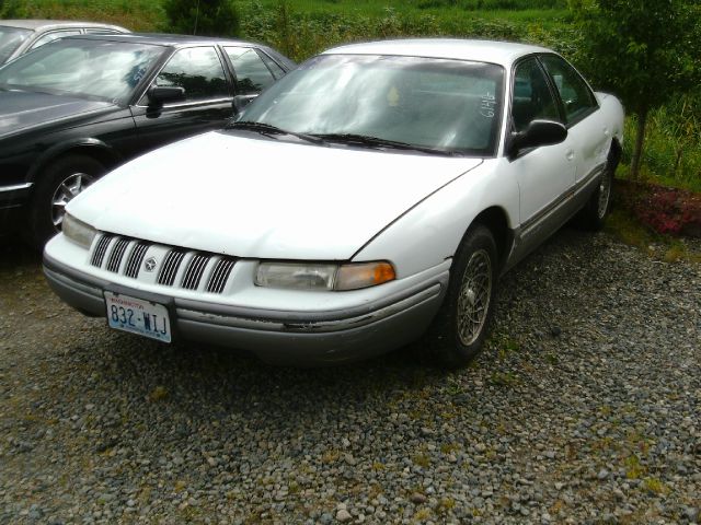 Chrysler Concorde Base Sedan
