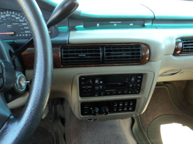 Chrysler Concorde 1996 photo 6