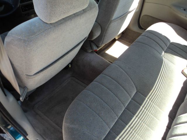 Chrysler Concorde 1996 photo 8