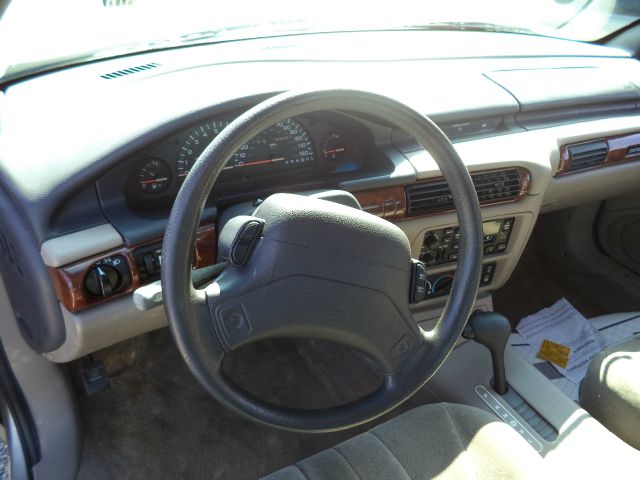 Chrysler Concorde 1997 photo 1