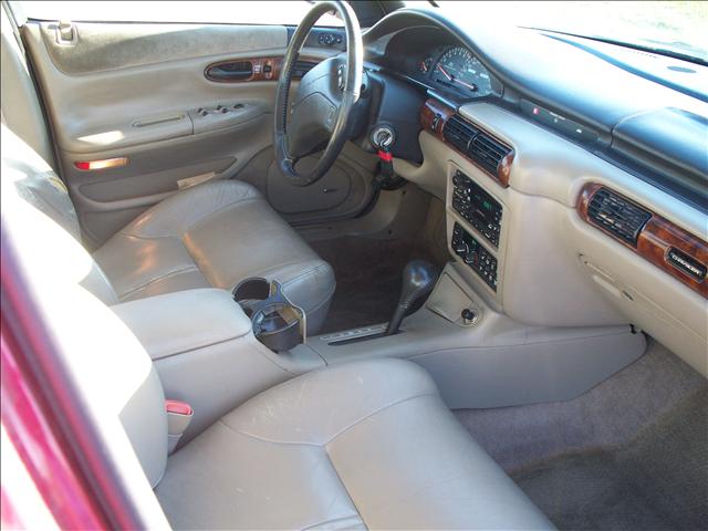 Chrysler Concorde 1997 photo 1