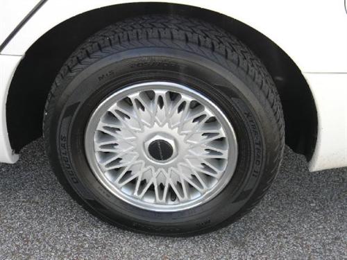 Chrysler Concorde 1999 photo 3