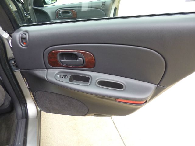 Chrysler Concorde 1999 photo 14