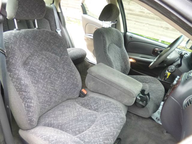 Chrysler Concorde 1999 photo 16