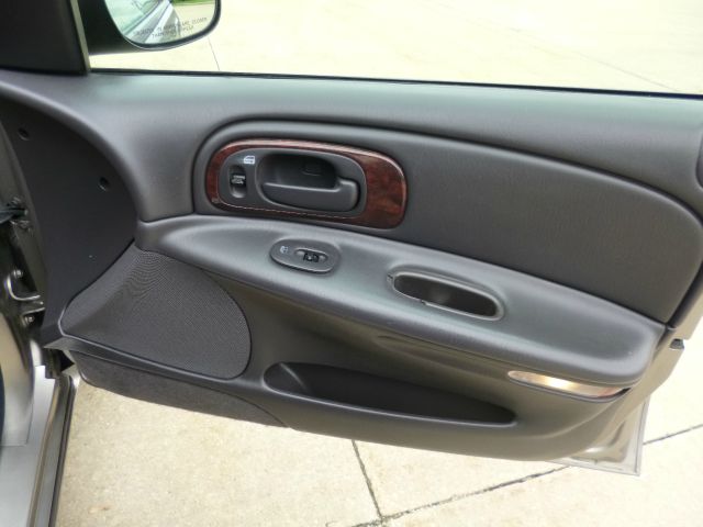 Chrysler Concorde 1999 photo 19