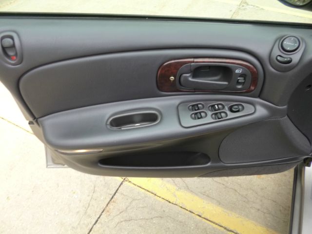 Chrysler Concorde 1999 photo 28