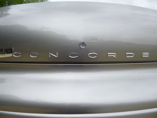 Chrysler Concorde 1999 photo 8