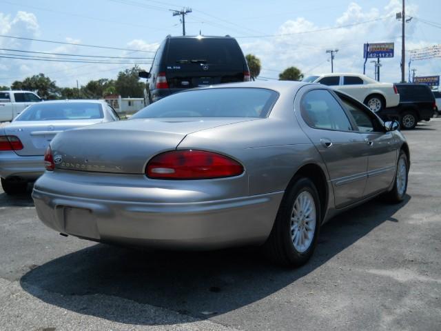 Chrysler Concorde 1999 photo 3
