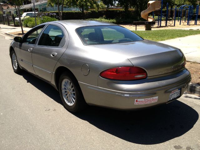 Chrysler Concorde 1999 photo 1