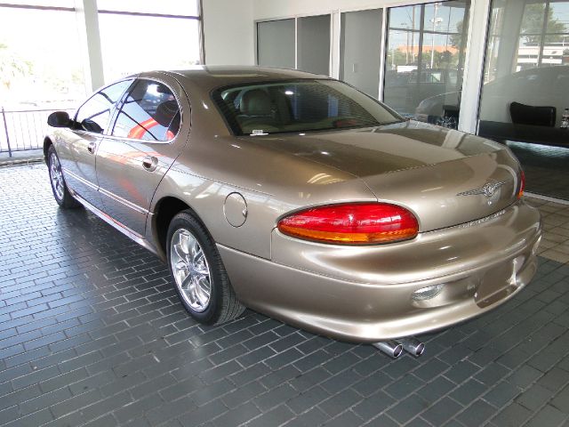 Chrysler Concorde 2002 photo 2