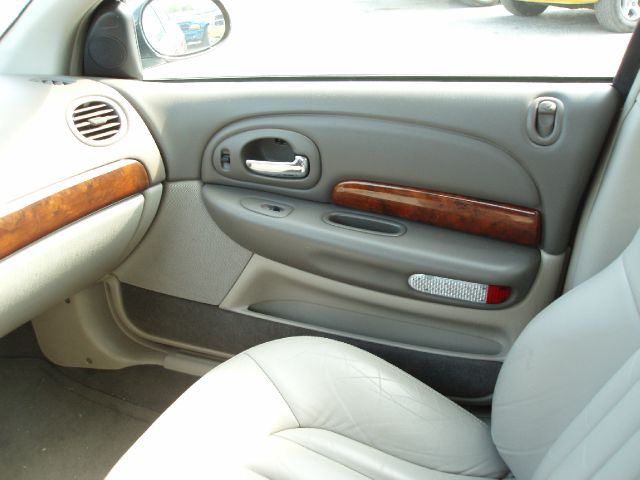 Chrysler Concorde 2002 photo 4