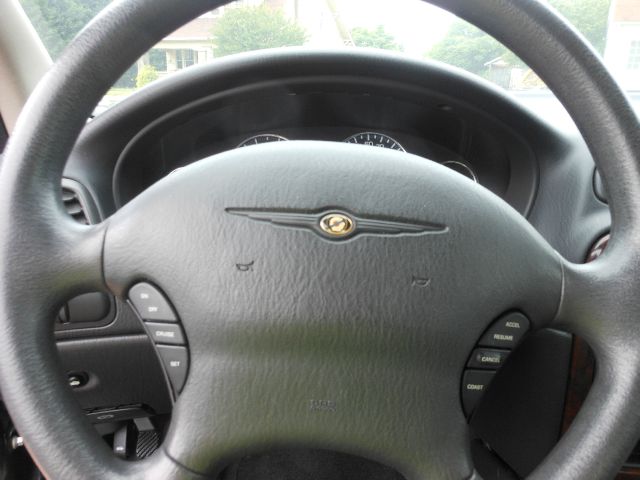 Chrysler Concorde 2002 photo 14