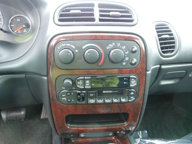 Chrysler Concorde 2002 photo 6