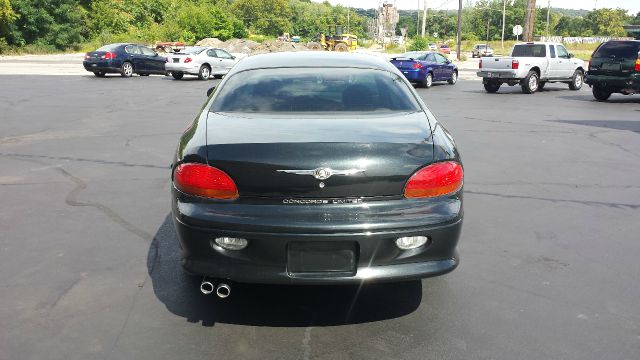 Chrysler Concorde 2004 photo 3