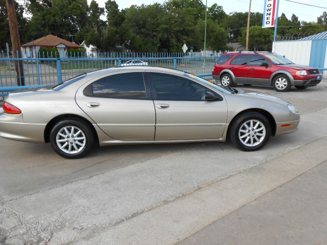 Chrysler Concorde 2004 photo 1