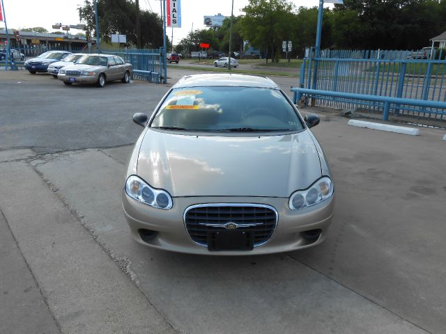 Chrysler Concorde 2004 photo 2