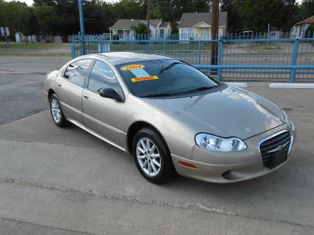 Chrysler Concorde 2004 photo 3