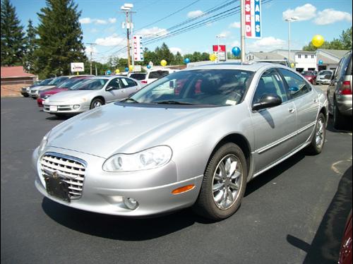 Chrysler Concorde 2004 photo 1