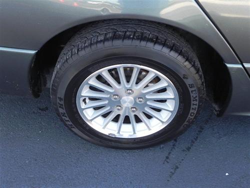 Chrysler Concorde 2004 photo 1