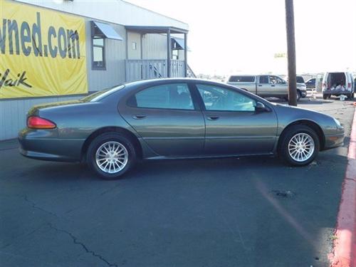 Chrysler Concorde 2004 photo 3