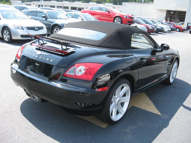 Chrysler Crossfire 2005 photo 2