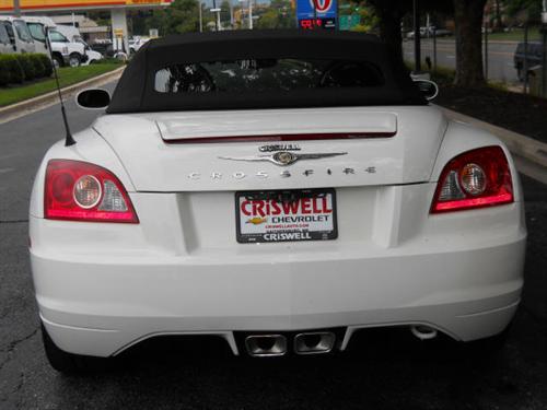 Chrysler Crossfire 2005 photo 2