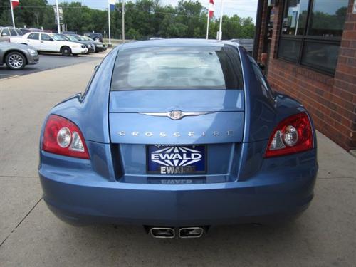 Chrysler Crossfire 2005 photo 2