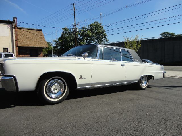 Chrysler Crown Imperial 1964 photo 4