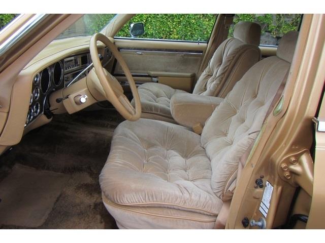 Chrysler Fifth Avenue 1986 photo 2