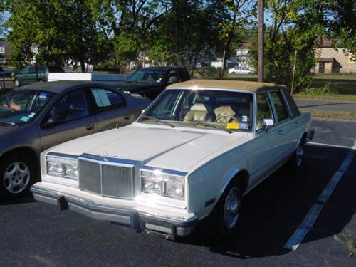 Chrysler Fifth Avenue 1987 photo 5