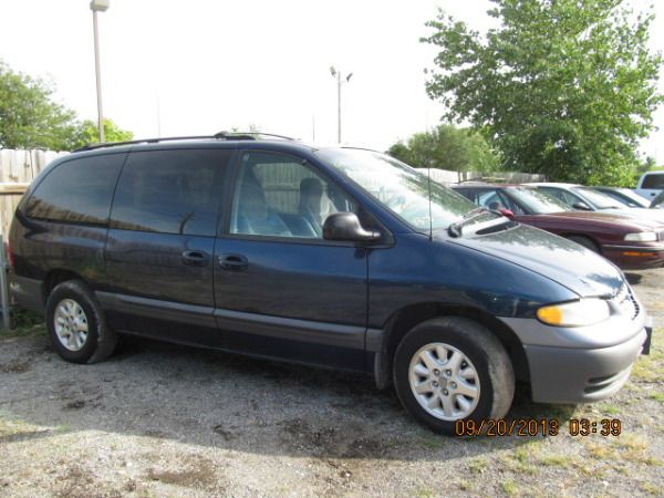 Chrysler Grand Voyager 2000 photo 4
