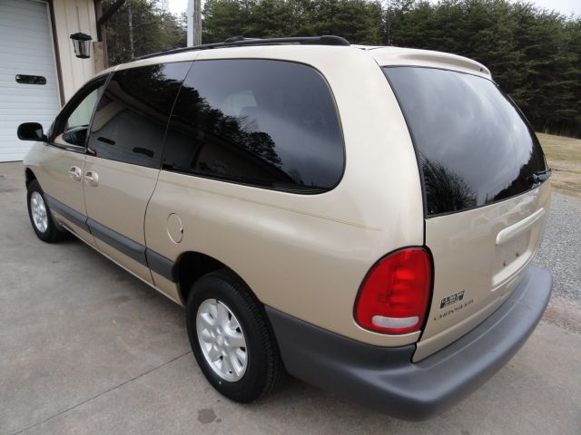 Chrysler Grand Voyager 2000 photo 2