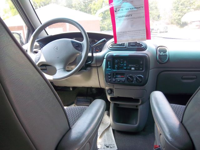 Chrysler Grand Voyager 2000 photo 7