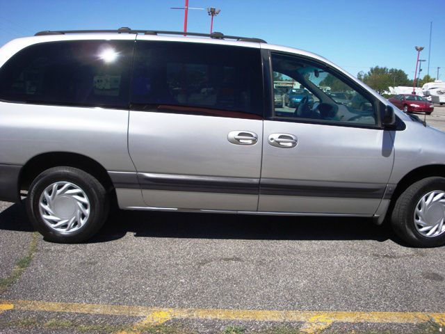 Chrysler Grand Voyager 2000 photo 4