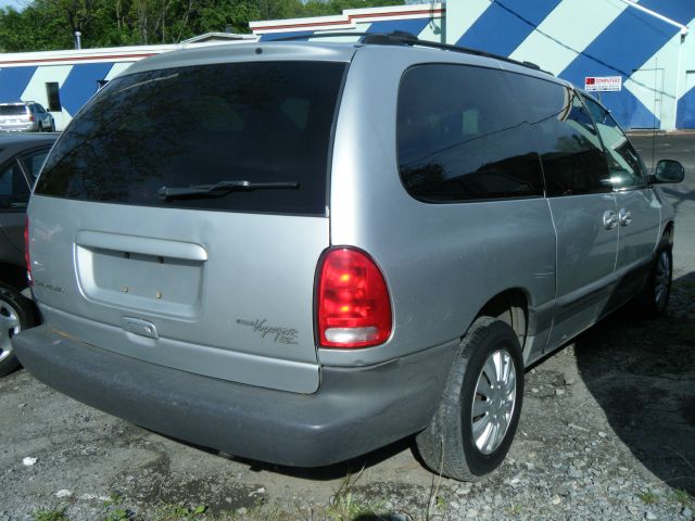 Chrysler Grand Voyager 2000 photo 1