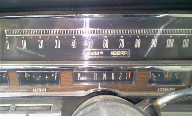 Chrysler IMPERIAL 1965 photo 2