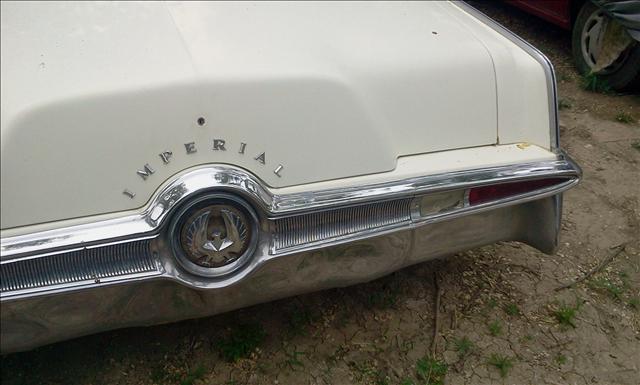 Chrysler IMPERIAL 1965 photo 4